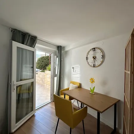 Apartments Emilija Brela Exterior photo