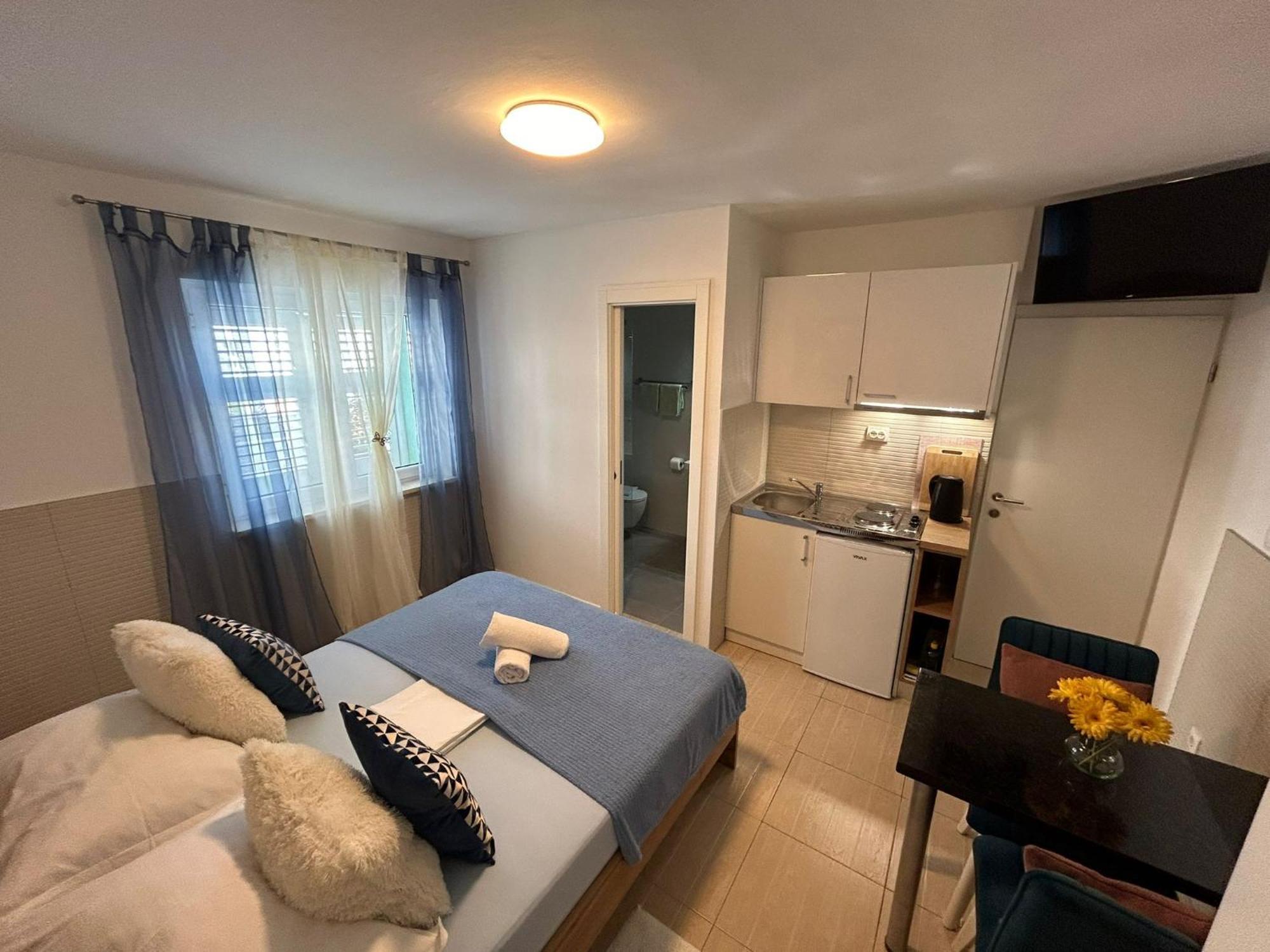 Apartment Emilija Brela